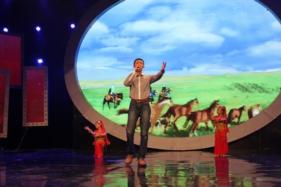 《钢铁年代》获好评 林晓凡受邀“七天乐”