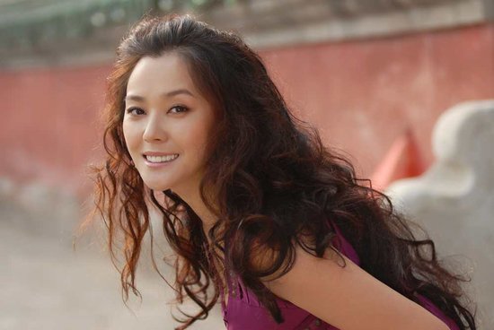 《我为出嫁狂》厦门开机 苗圃梁爱琪同台竞技