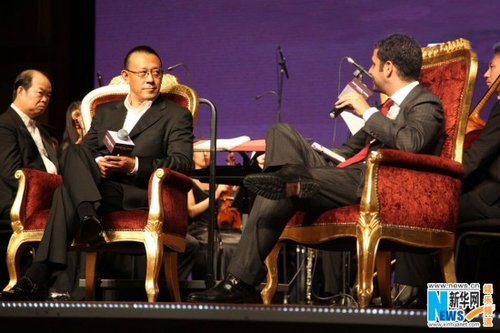 姜文释疑新片英文名 《一步之遥》拍的就是那一步