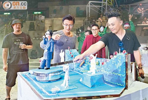 红馆前晚万人一齐祝贺陈奕迅(eason)39岁生日!