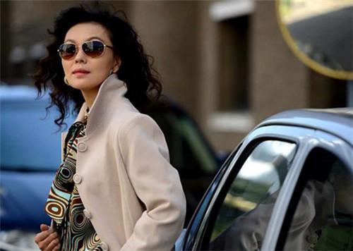 《坐88路回家》登录深圳 荣蓉演绎狠心大嫂