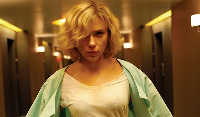 超体:100%大脑,穿越时空了