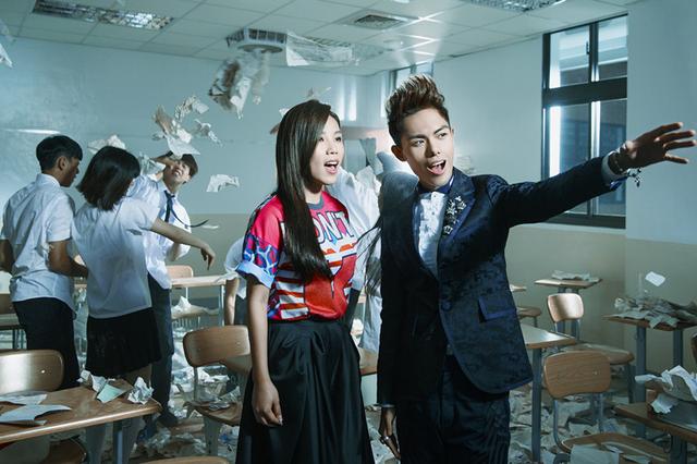 孙子涵《像我这样的少年》MV 李佳薇献声出镜