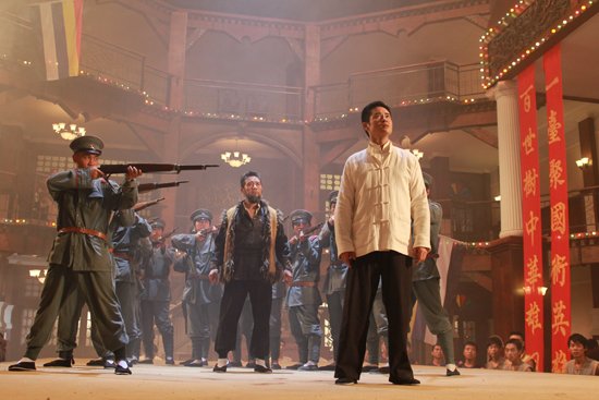 四川卫视热播《叶问》 郑嘉颖自曝表情72变