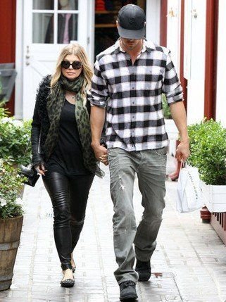 菲姬与老公恩爱照