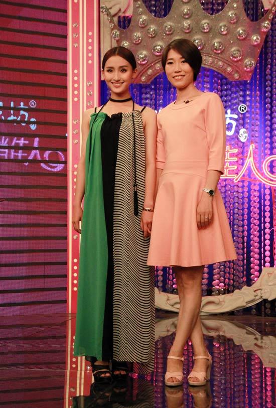 卓煜茜做客《美俏》曝经纪人呵护有加现场落_大陆明星-非零坊