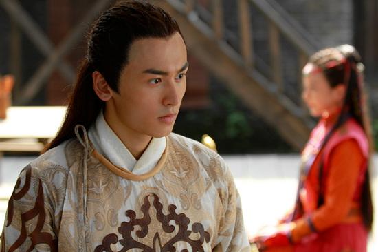 张哲瀚《神雕侠侣》帅气登场 与陈晓并肩作战