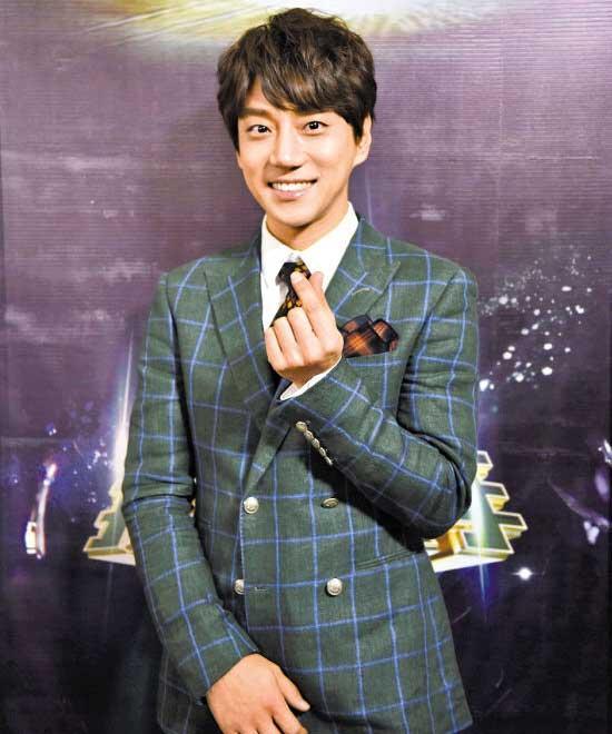 华鼎奖曝全球最佳歌手团体名单 黄致列F(X)入围