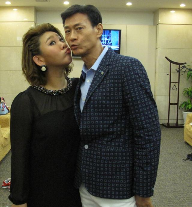 郑欣宜郑少秋首同台 《我不是明星》袒露心声