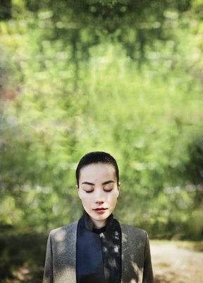 王菲:人前是女神，人后是“女神经病”(组图)_娱乐_腾讯网