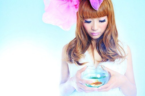 甜歌玉女姚瑶发最新单曲 《瑶身一变》动感蜕