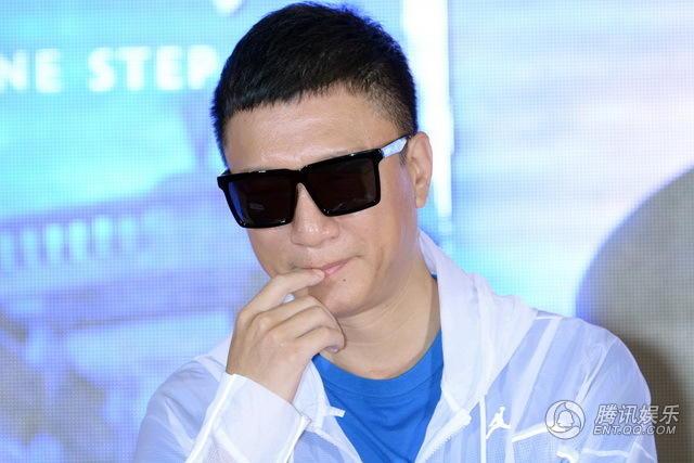 孙红雷拒谈姚晨出轨:家教不允许我回答这问题