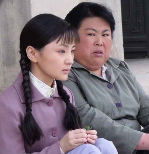 安建开拍《雪花那个飘》 灵气女星鸿利通宵赶拍