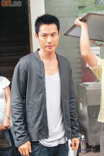  戴思聪 丧礼 郑嘉颖 不宜出席 灵位安放将对时辰