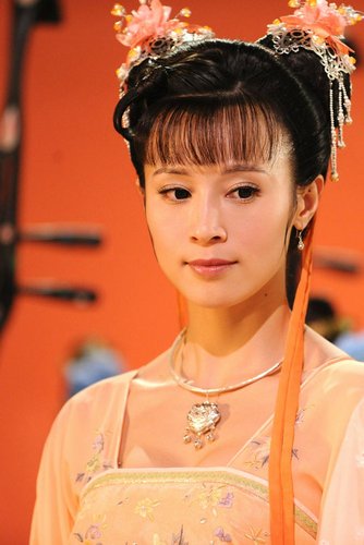 石小群献身不一般的男人为哪般