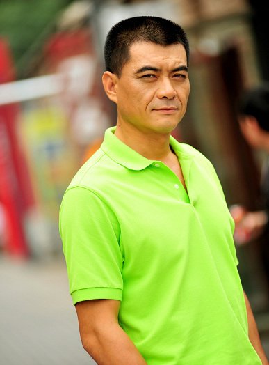 《美丽鲜花》王新军变身柔情汉 为爱放弃一切