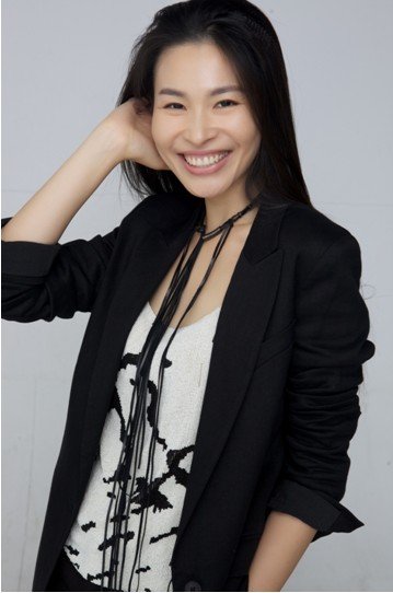 曹芙嘉献唱感动郑州文艺晚会 为家乡献爱心