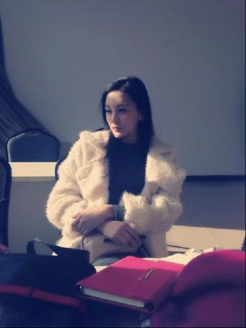 吴谨西携零点乐队 诠释硬汉电影《渣运合伙人》