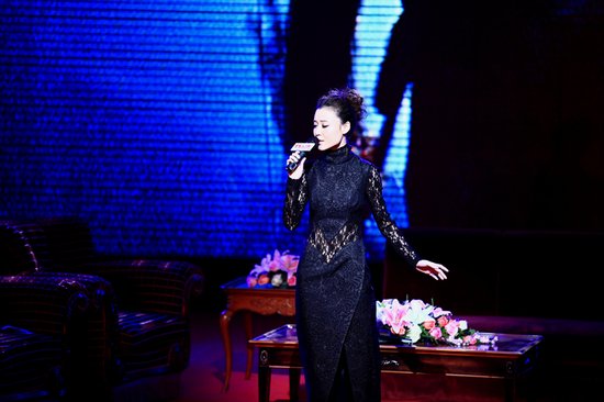 王鸣飞被誉音乐<em>谋女郎</em> 完美<em>诠释</em>电影主题曲_