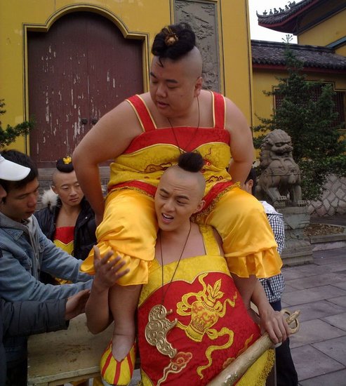 林子聪《济公2》演和尚:陈浩民比周星驰有笑果