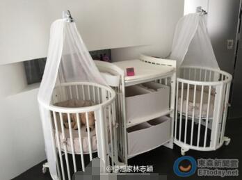 林志颖组高逼格婴儿床 24小时监控双胞胎儿子