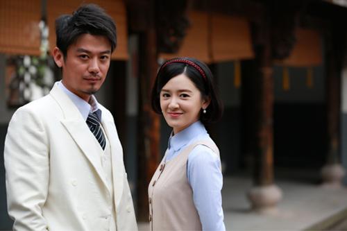 石安妮冒雨拍摄《最后的战士》 为角色不惧湿