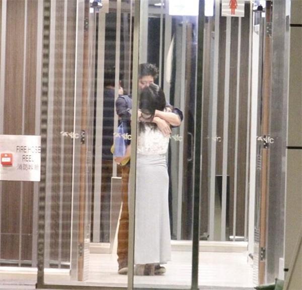 厕所野战女星恐遭弃用 tvb高层:事态严重