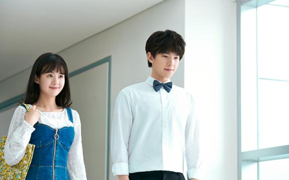 电视黄金档:关晓彤不当闺女