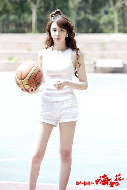 《嗨如花》宋欣佳怡萌感十足 获称棉花糖女孩