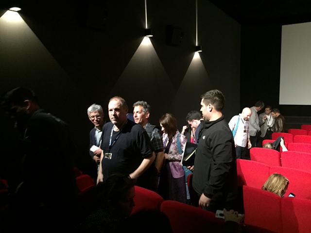 娜塔莉《第一夫人》戛纳首映 全球发行商抢购