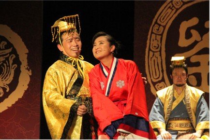 《爱还爱还有》演出惹争议 贾玲节后全国巡演