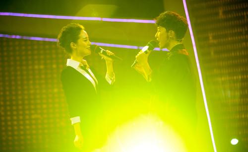 十八般武艺齐上阵 张楚楚《我不是明星》夺冠