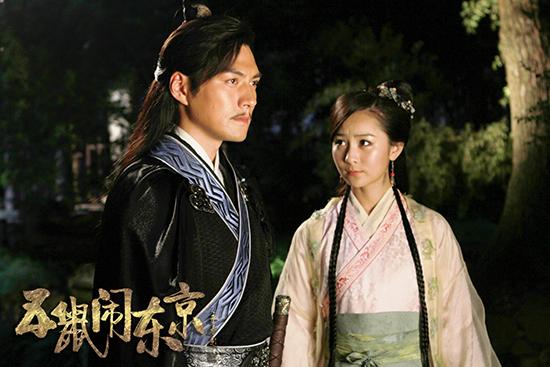 《五鼠》热播  张维娜一改柔弱成“百搭CP”