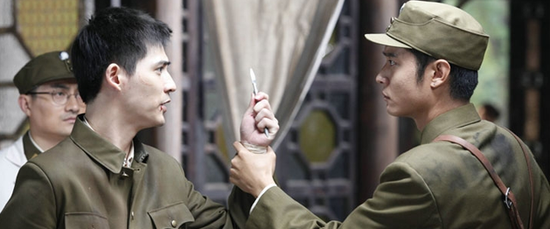 小虐怡情大虐伤身《彼岸1945》红剧也能虐成渣