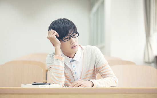 单小源发“微博情歌”暗战许嵩 描述90后爱情观