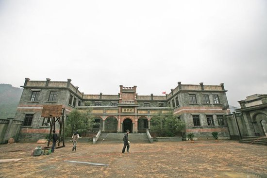 陈家林《洪流》耗资千万搭实景 电视业属罕见