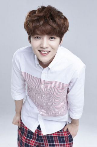 鹿晗发微博确认加入“跑男”:很荣幸 请多关照