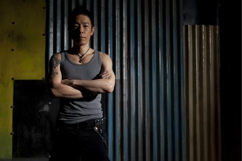 黄贯中新单预热演唱会 内地首场个唱10月启航_娱乐_腾讯网