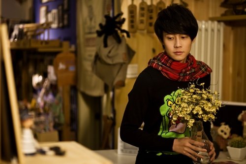 向华加盟微电影《爱·联众》 于情人节浪漫上映