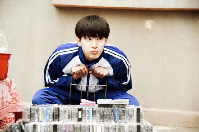 《屋顶上的青春》热拍 曾虹畅演绎别样青春派