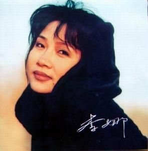 出家歌手李娜长居洛杉矶 时隔15年将年内复出