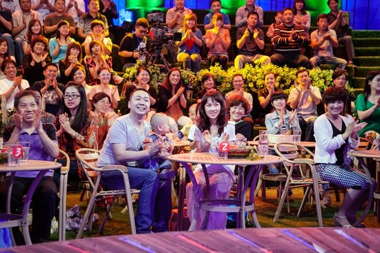 《博乐先生微逗秀》登央一