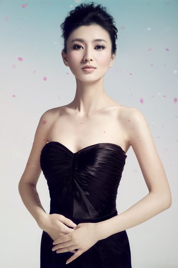 斓曦沙溢《错伏》首度合作 演绎纯真革命友谊