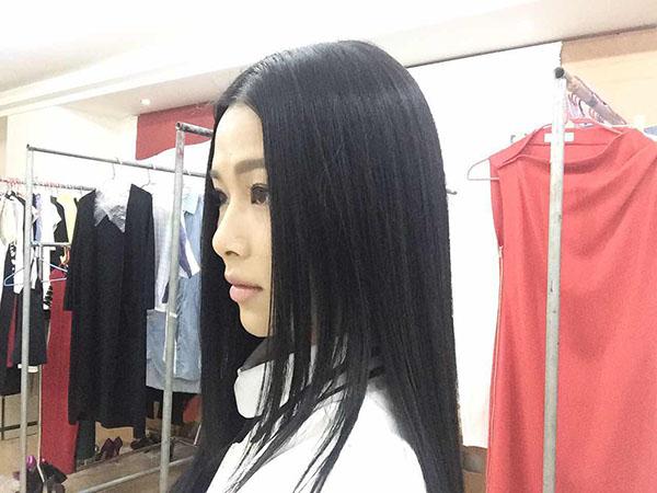 《繁星四月》热拍  蔚雨芯：老板吴奇隆是贵人