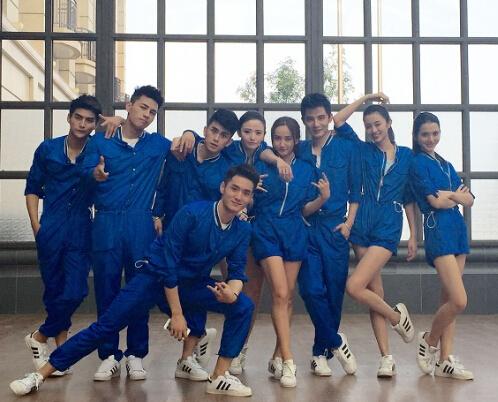 《云巅之上》剧照曝光 赵予熙袁姗姗亦敌亦友