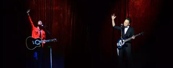 Beyond穿越时空重聚 黄家强、家驹合唱海阔天空