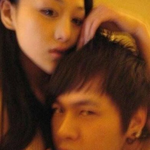 张馨予透视装写真性感 揭与历任男友亲密合照