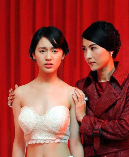  张柏芝 全裸剧照曝光 昔日 不雅照 被翻出_娱乐_