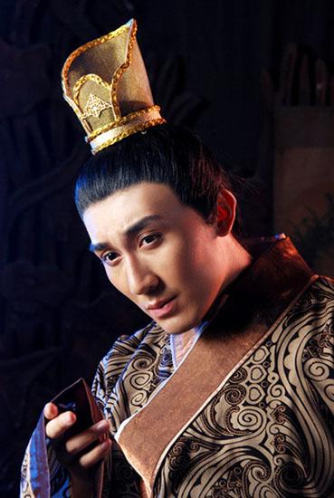 “气场男神”赵煊成立工作室 华丽转身变老板