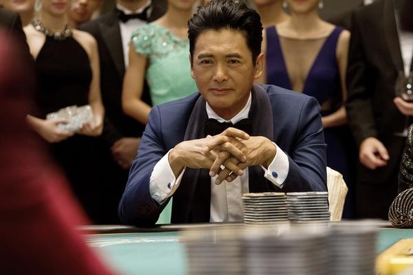 多金总裁面对油盐不 《澳门风云》  5,《澳门风云》周润发 >>>点击观
